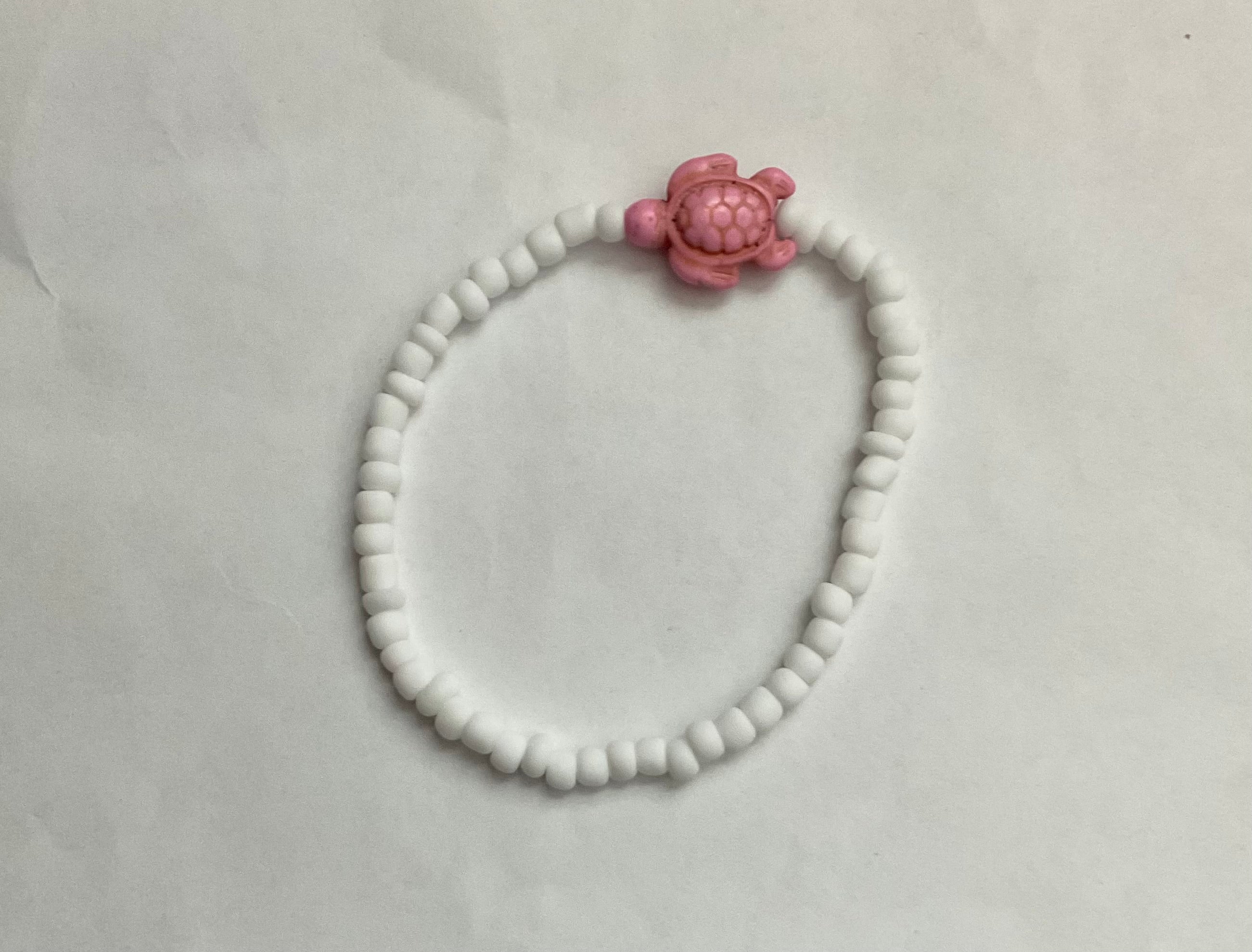 Pretty pink sea turtle seed bead bracelet