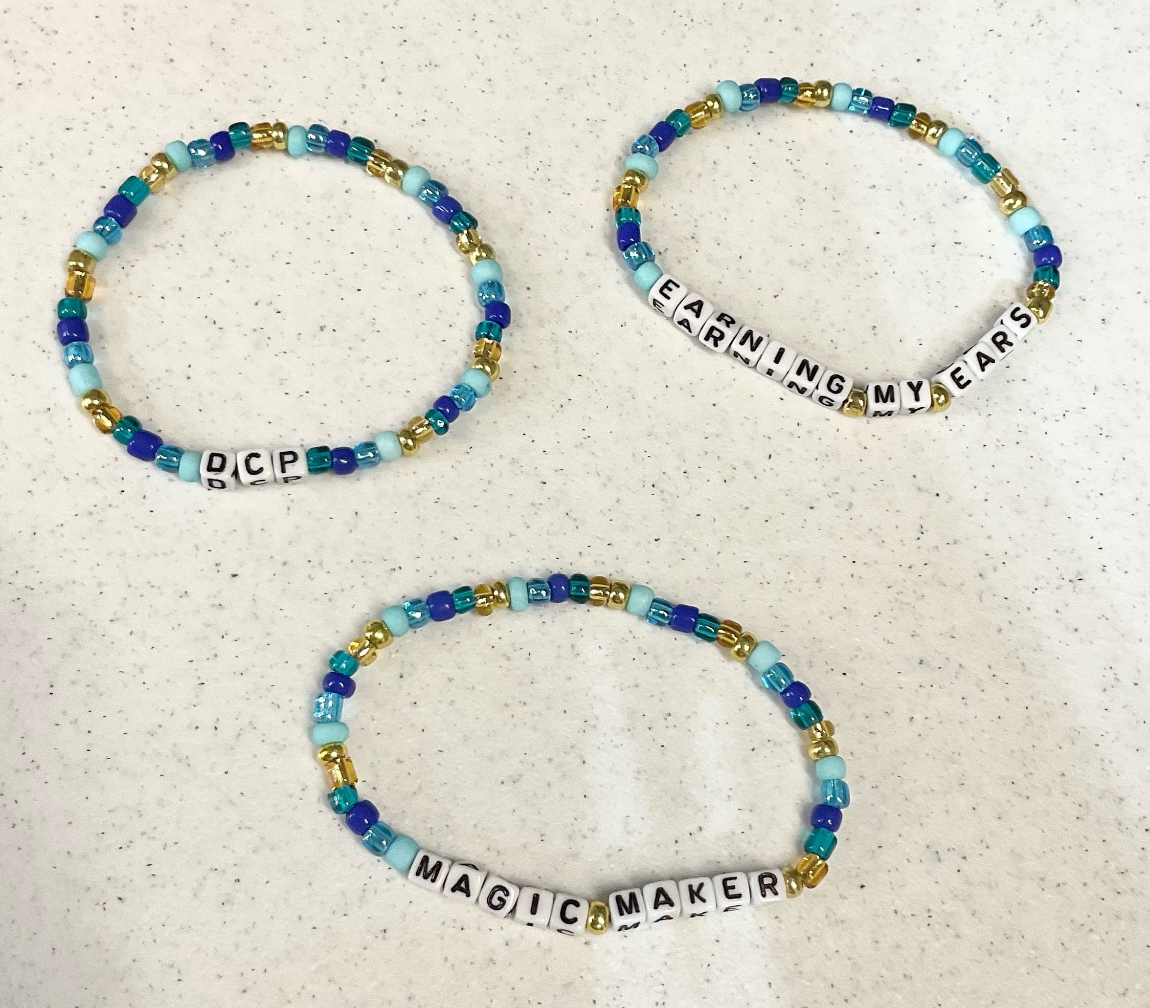 Magic in training bracelet set