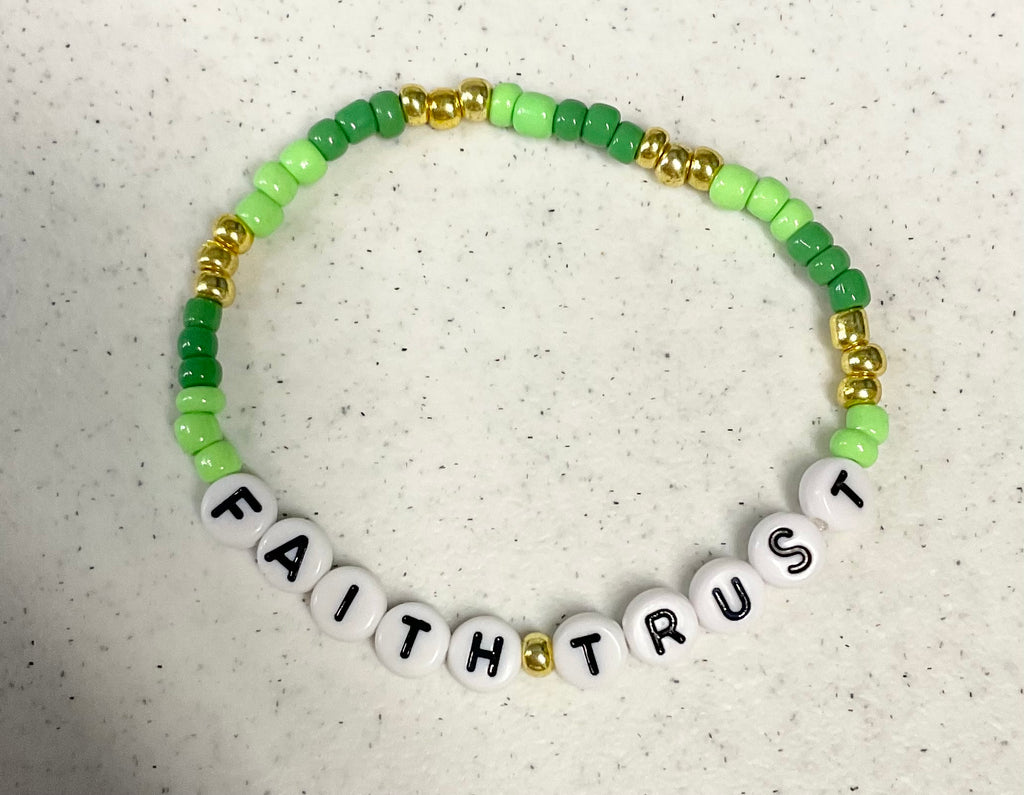 Trust in the magic bracelet set